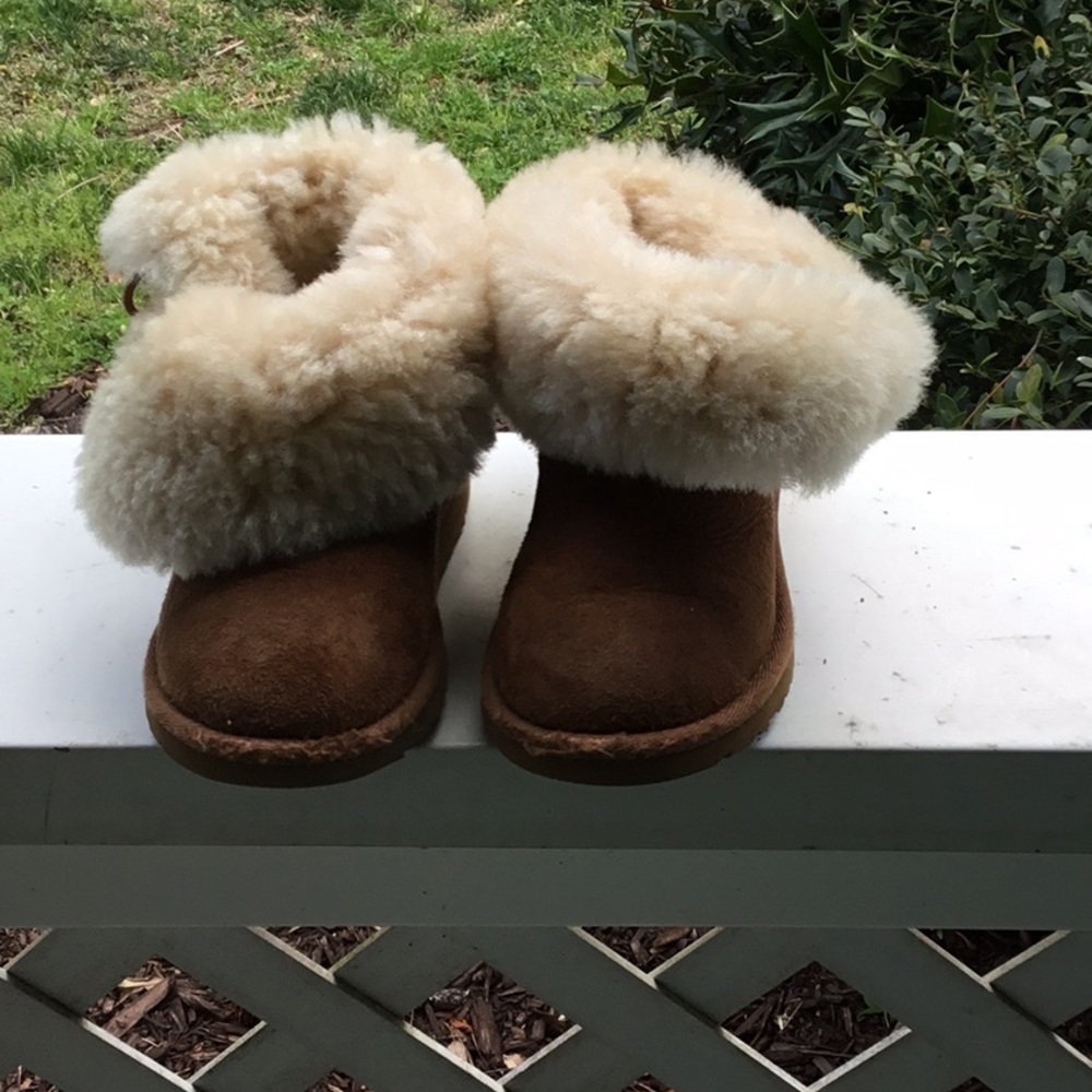 Authentic toddler Uggs